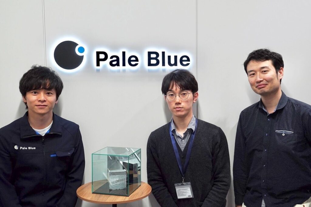 左からPale Blue共同創業者の浅川、柳沼、中川